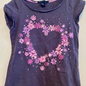 3 for $15 Gap girls Navy flower heart T-shirt